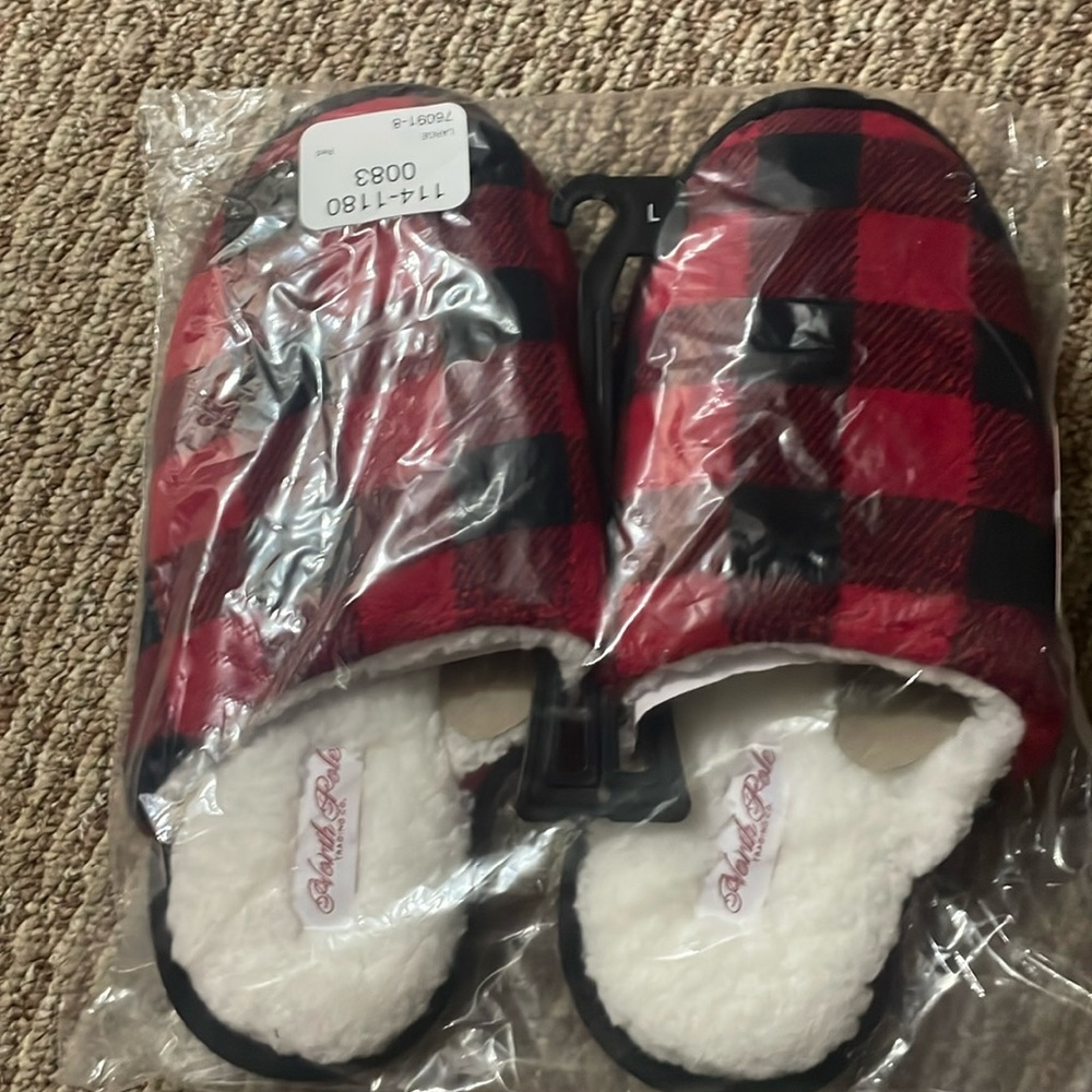 4 Pair…Family set Unisex North Pole Trading Plaid Slippers.